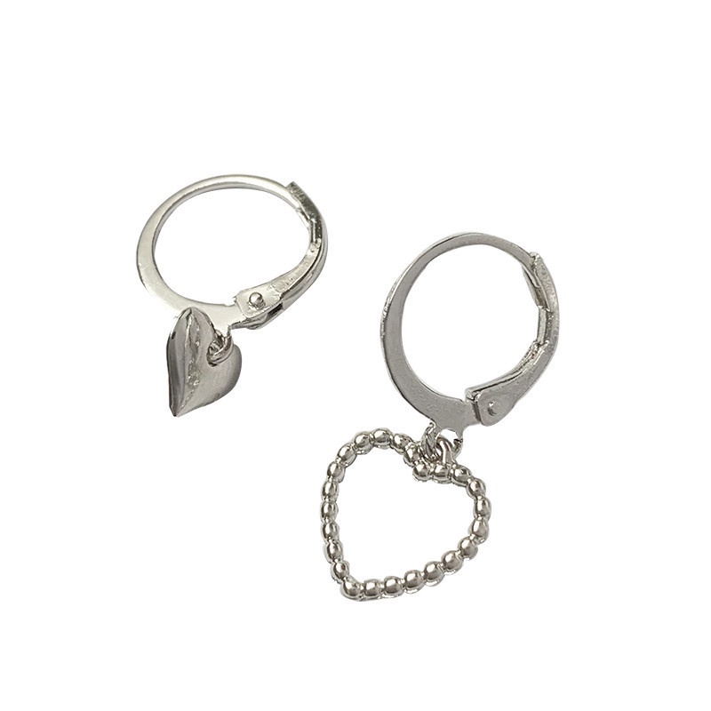Đôi khuyên tai hình trái tim thiết kế đơn giản thời trang dành cho nữ