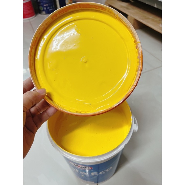 vàng đậm trong nhà 5lit -7kg ( quá rẻ bao thơm ko hoi nhé )