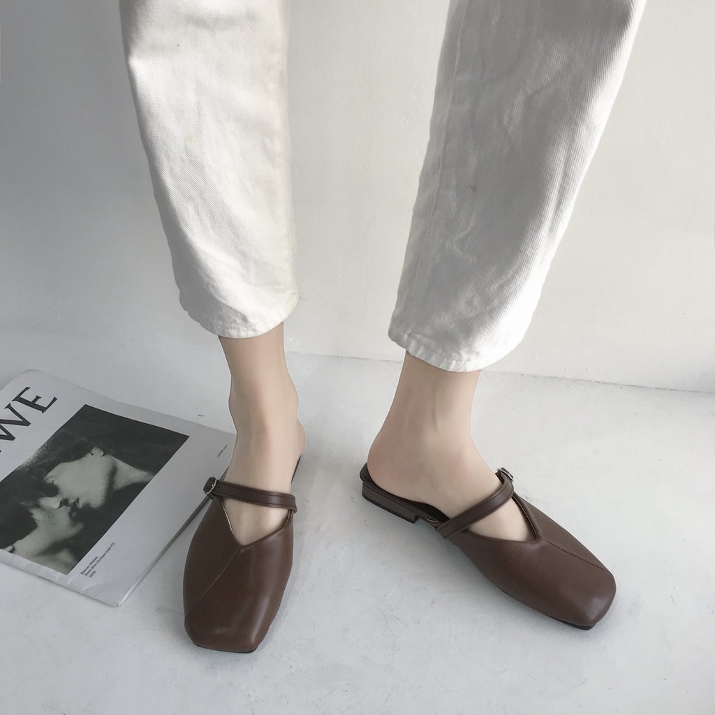 Giày búp bê mũi vuông đế bằng thiết kế cổ điển