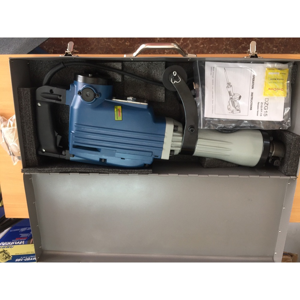 Máy Đục Bê Tông Dongcheng DZG15 Công Suất 1240W Đường Kính Mũi 30mm
