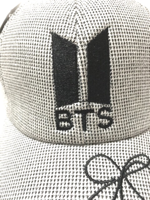Nón lưỡi trai BTS- có chữ kí của thành viên( V )
