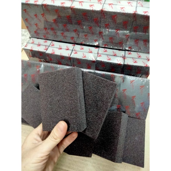 Xốp nhám chà nồi sáng bóng.