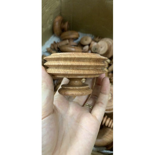 Nậm gỗ hương dùng cho các loại lồng vuông