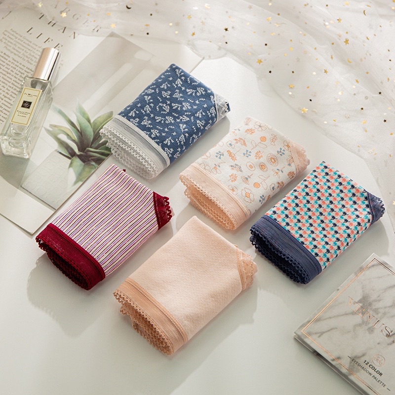 Quần lót nữ cotton cao cấp mềm mịn viền ren phối họa tiết nổi bật 0742