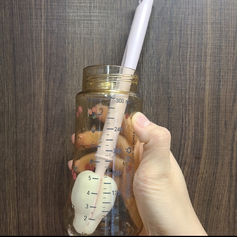 Cọ rửa bình sữa núm Hibee Hàn Quốc có nắp cho bé