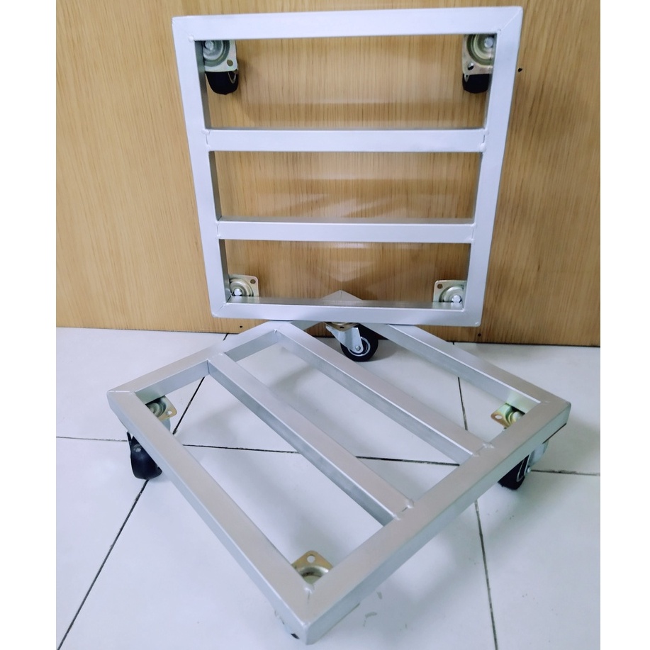 Đế Lót Chậu Trồng Cây Đa Năng Kích Thước 40X40