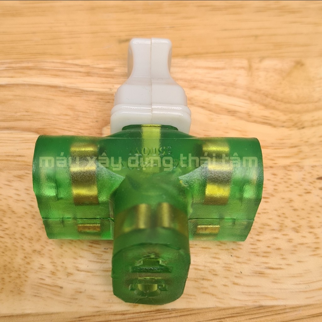 Ổ cắm điện cao su siêu bền V3 (có đèn led báo nguồn)- máy xây dựng thái tâm