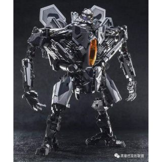 Mô hình Transformers Starscream - Black Mamba LS-04