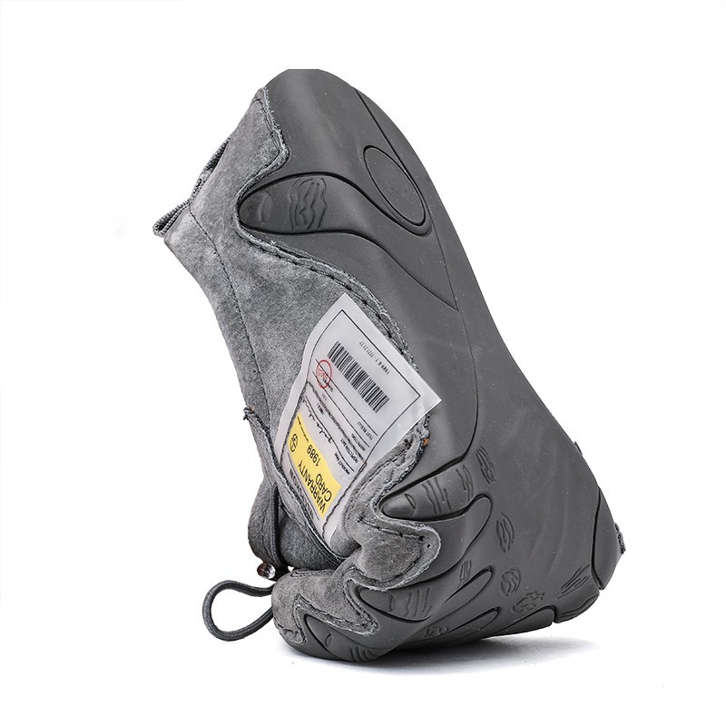 Giày thể thao bằng da có cỡ lớn cho nam