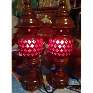 CẶP Đèn thờ gỗ xà cừ ,cao 34 cm