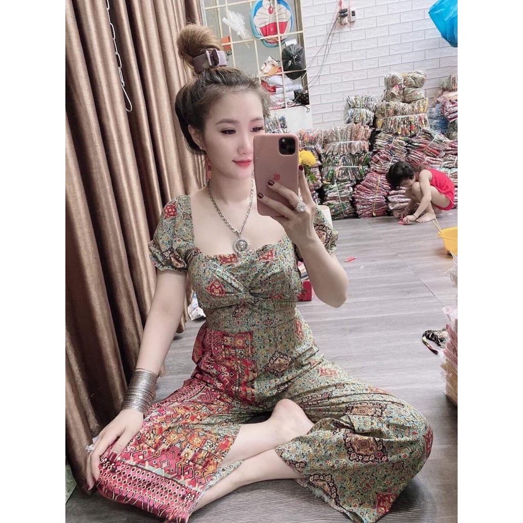 Set bộ nữ họa tiết thổ cẩm áo tay con xoắn ngực +quần ống suông HL04