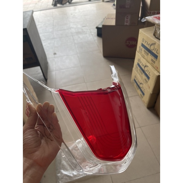 Chụp đèn sau/ đèn hậu xe Elizabeth FI SYM