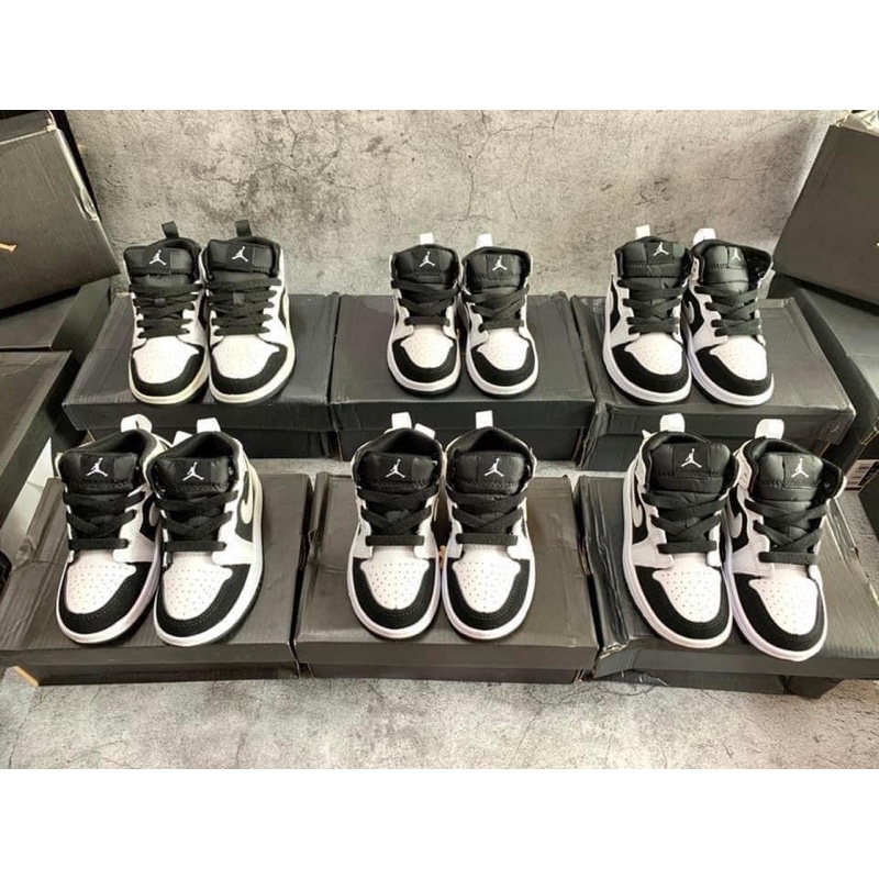 Thể thao đen cổ cao