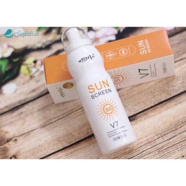 Xịt chống năng Sun Creen V7 nâng tone da SPF+50