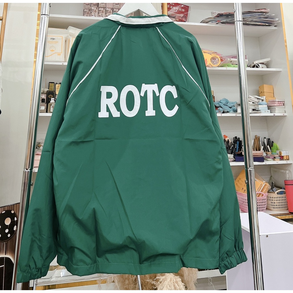 Áo Khoác Bomber Gió Dù Chữ Rotc Màu Xanh Dáng Rộng Viền Cổ Nam Nữ Unisex Dáng Rộng
