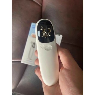 Máy đo nhiệt độ (kèm pin)
