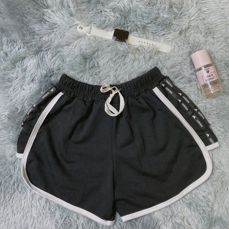 Quần đùi, Quần Short Nữ ADIDAS | Cotton Vải Thái Mềm Mịn Thoáng Mát | BigBuy360 - bigbuy360.vn