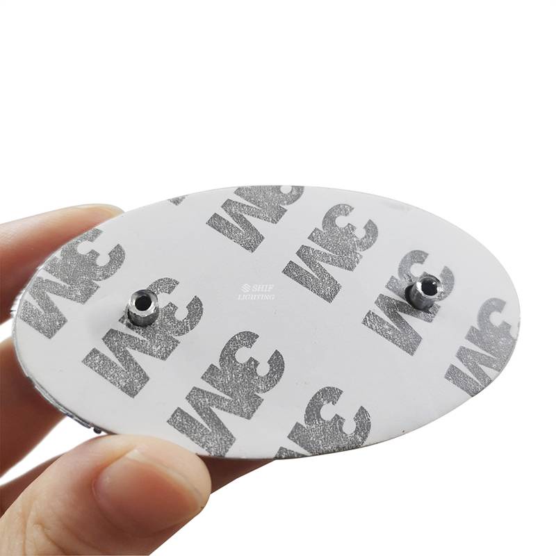 Miếng dán trang trí vô lăng xe hơi bằng nhựa abs in logo DAIHATSU