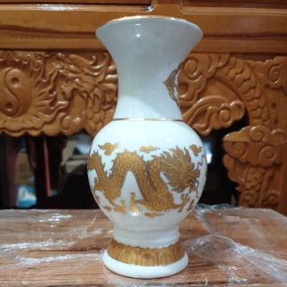Bình bông sứ trắng rồng cao 18cm