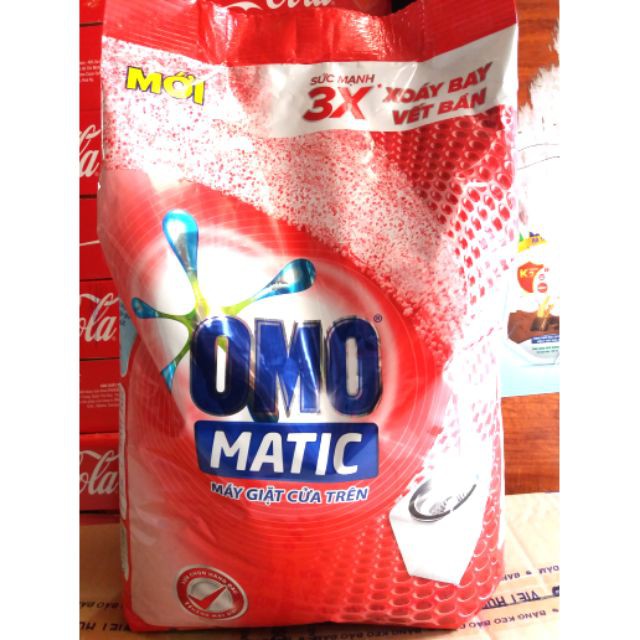 Bột giặt OMO MATIC cửa trên túi 6kg