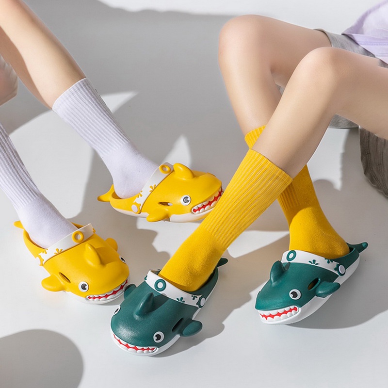 Dép Cá Mập Size 36 Đến 45 Dép Cute Hot TikTok Dành Cho Nữ Nam Rất Đáng Yêu