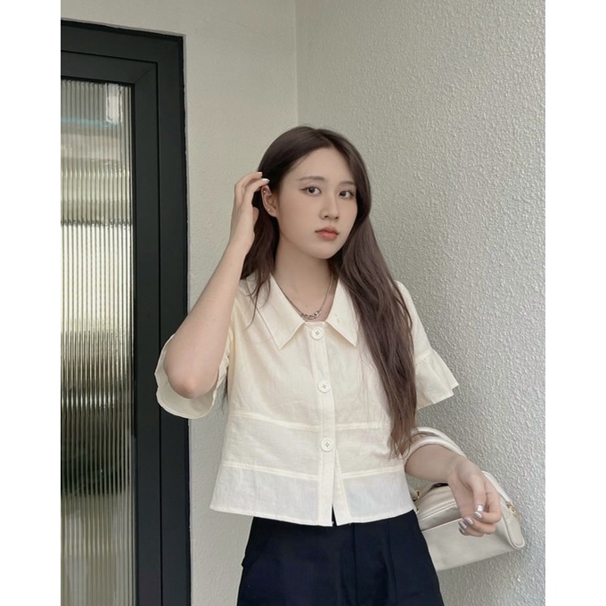 Áo kiểu sơ mi ngắn tay bèo cổ vạt in chỉ nổi hot WINIE SHIRT - Sibling House