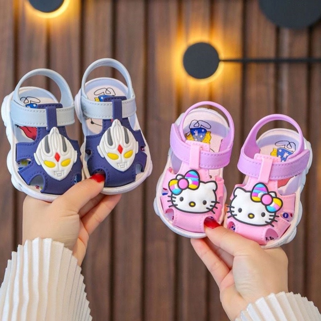 Giày quai dán cho bé trai bé gái hình siêu nhân mèo dễ thương chất cao su nhám