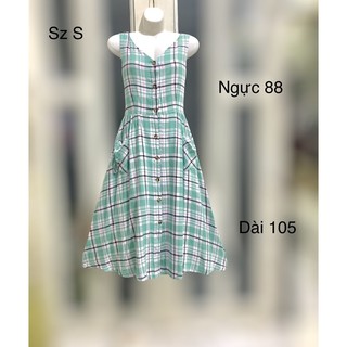 Đầm caro dáng xoè dài