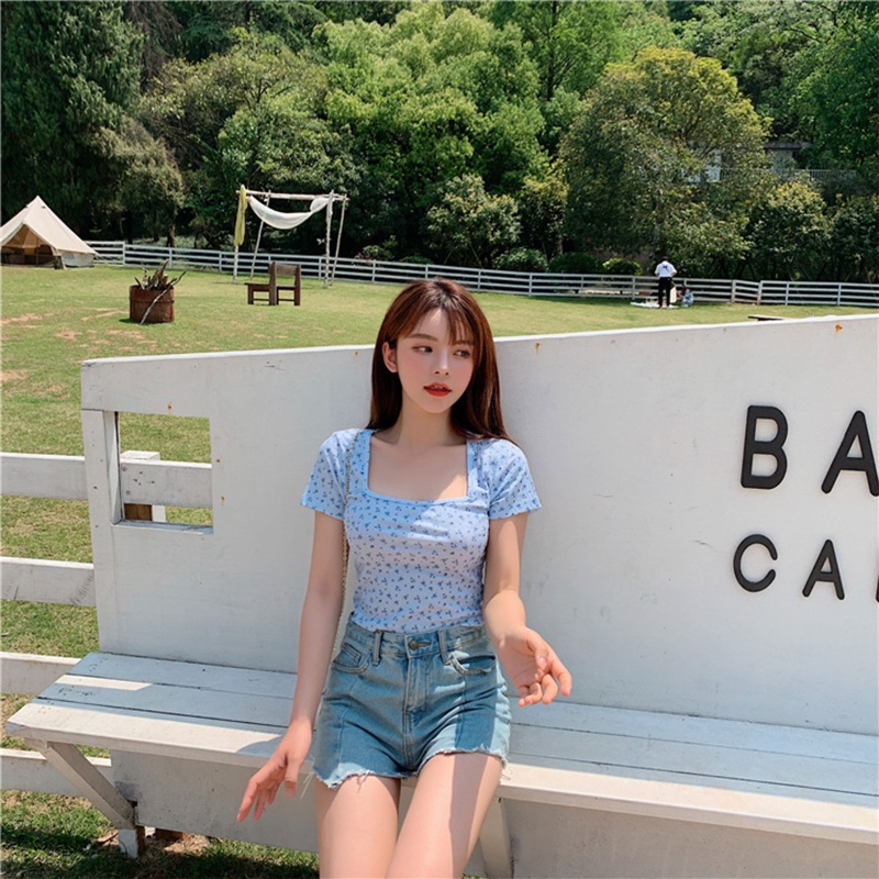 Áo Kiểu Tay Ngắn Cổ Vuông In Họa Tiết Hoa Nhí Xinh Xắn Thời Trang Phong Cách Boho Cho Nữ