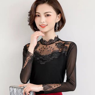 Áo thun dài tay phối ren