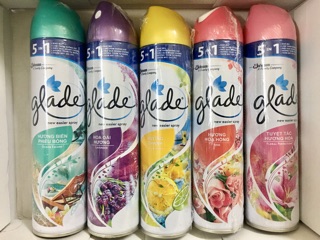 Nước xịt phòng Glade