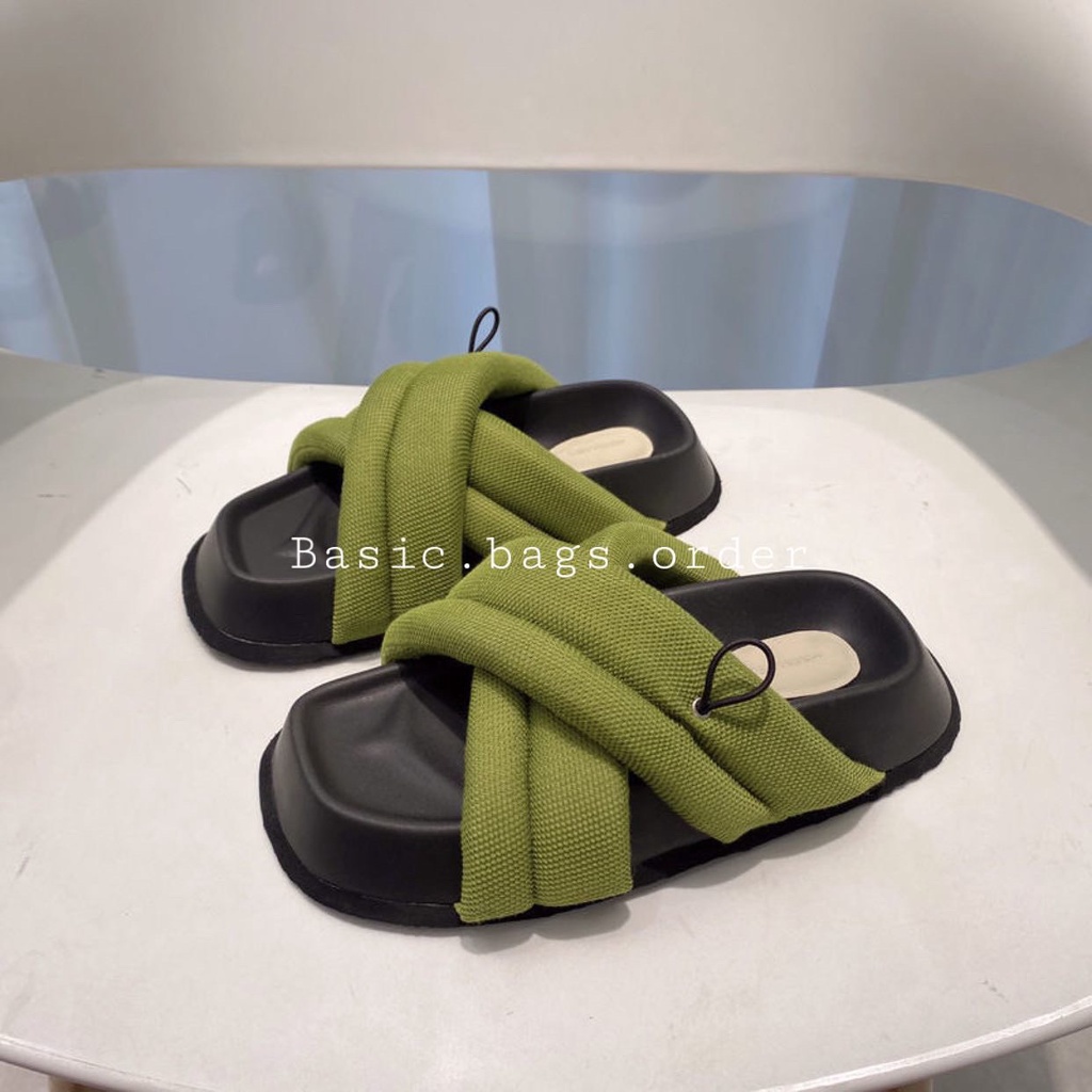 Dép quai chéo nữ, dép đế bằng độc đáo phong cách Hàn Quốc