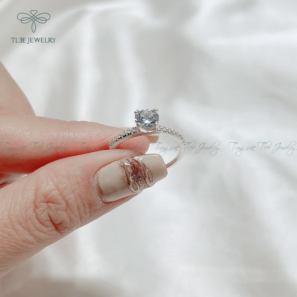 Nhẫn bạc nữ TLEE trụ đá bốn chấu nạm đá sang trọng NCJ A0157