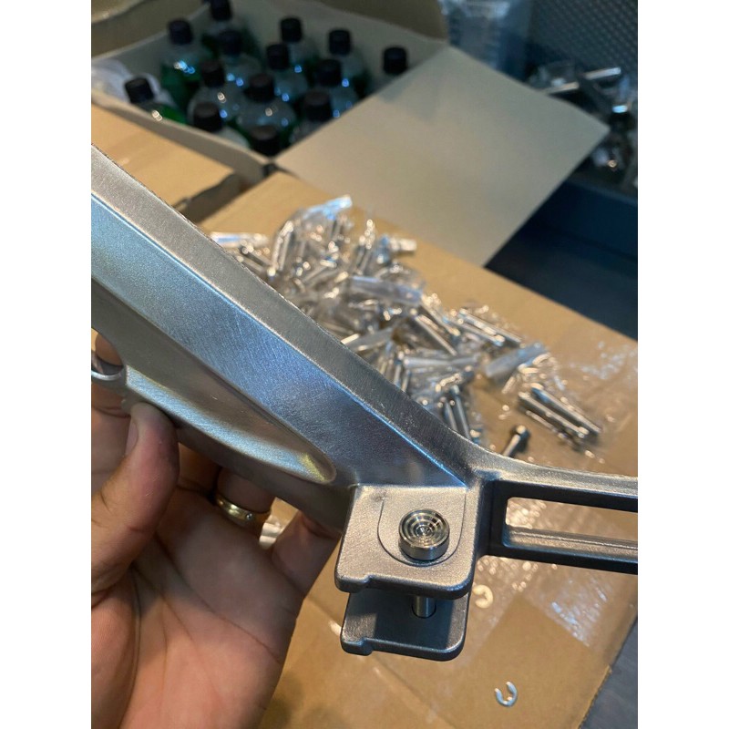 Chốt xỏ Gác chân Cnc