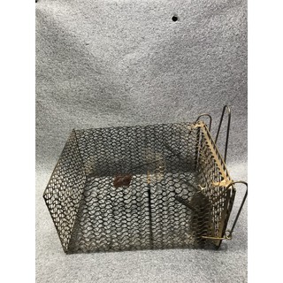 BẨY CHUỘT CÓ KHÓA CỔ ĐIỂN