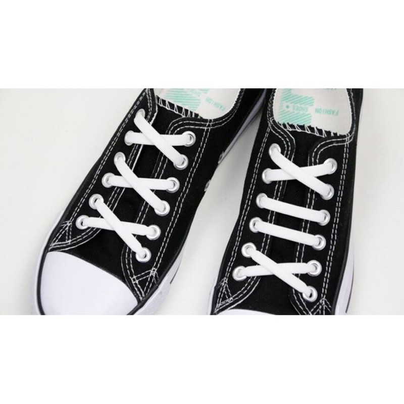 DÂY GIÀY THỂ THAO TRẮNG VÀ ĐEN