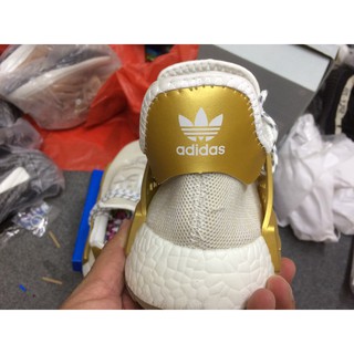 Giày human race màu vàng