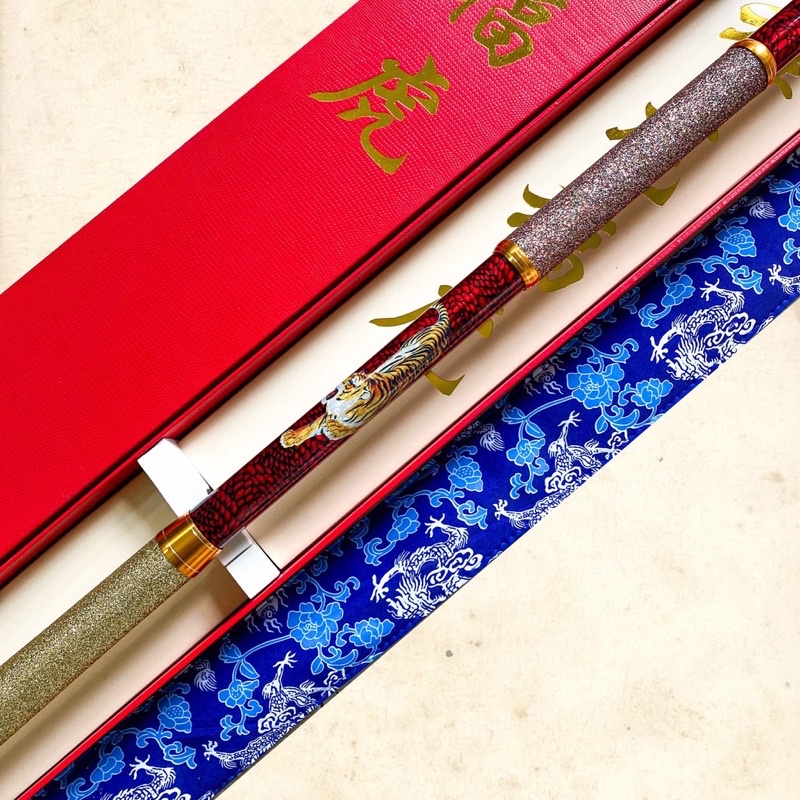 cần câu tay Ngoạ Hổ Tàng Long độ cứng 12H chuyên săn hàng