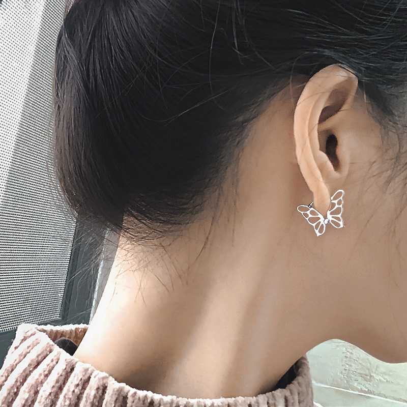 Đôi Bông Tai Hình Bướm Mạ Bạch Kim Xinh Xắn Cho Nữ