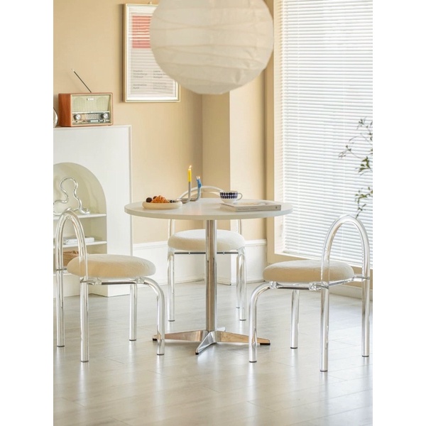 Ghế tựa lưng trong suốt Acrylic Princess Chair phong cách Hàn Quốc