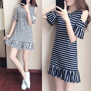 VÁY KẺ SỌC HỞ VAI XÒE ĐUÔI CÁ