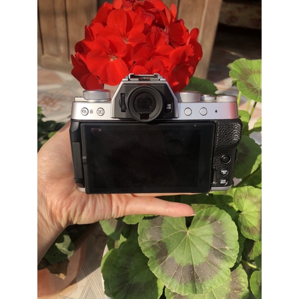 MÁY ẢNH FUJIFILM X-T200 KIT 15-45MM Còn BH hãng