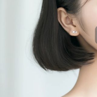 Stub earing 2sao 4cánh