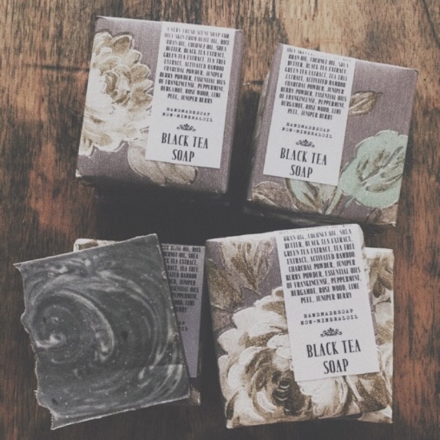 Xà bông trà đen handmade * FreeShip* (BLACK TEA SOAP)
