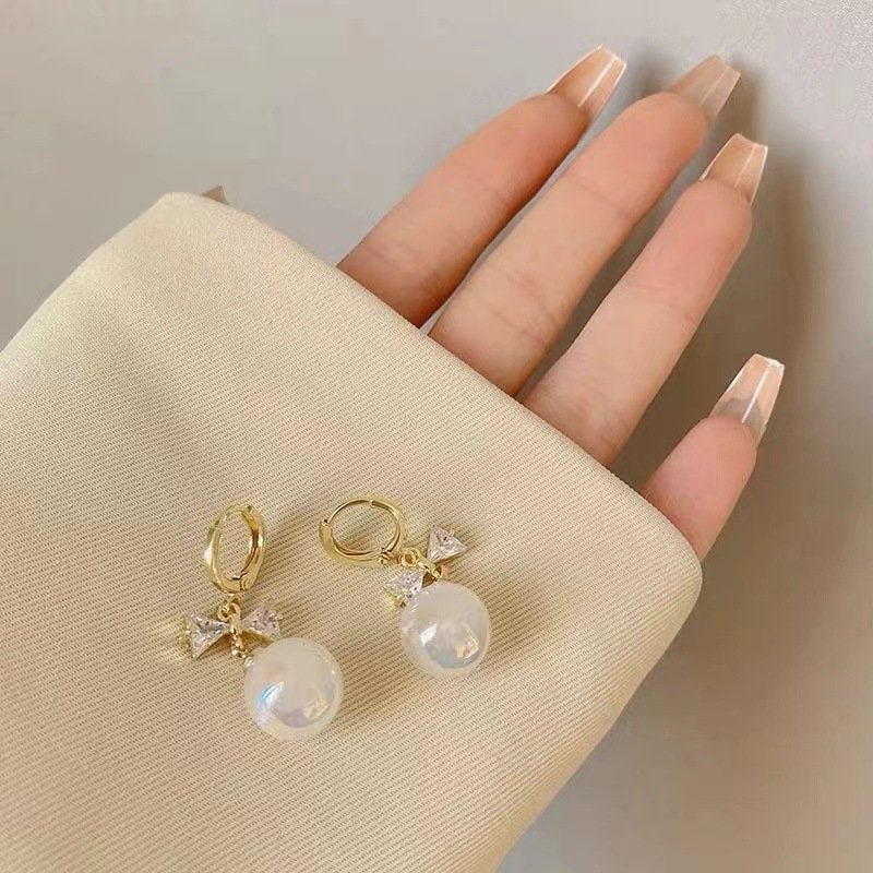 Bông tai ngọc trai nhân tạo hình nơ đính đá pha lê phong cách hiện đại Mely H99