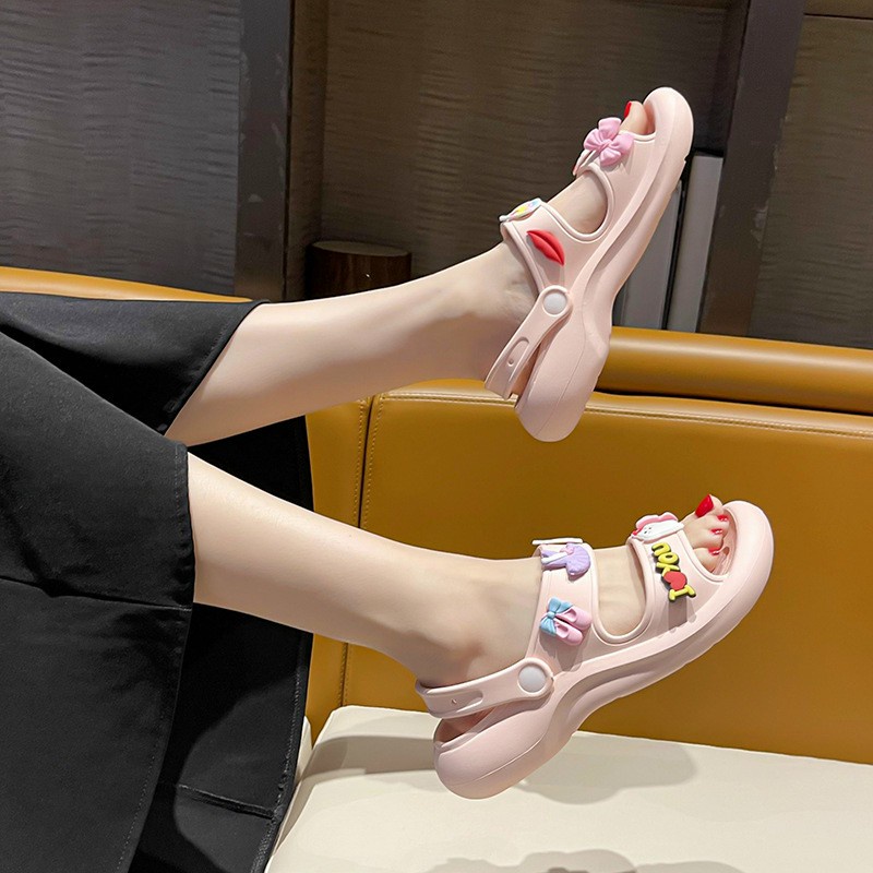 Dép nữ, SANDAL NỮ GẮN TICKER HOẠT HÌNH siêu hot mẫu mới