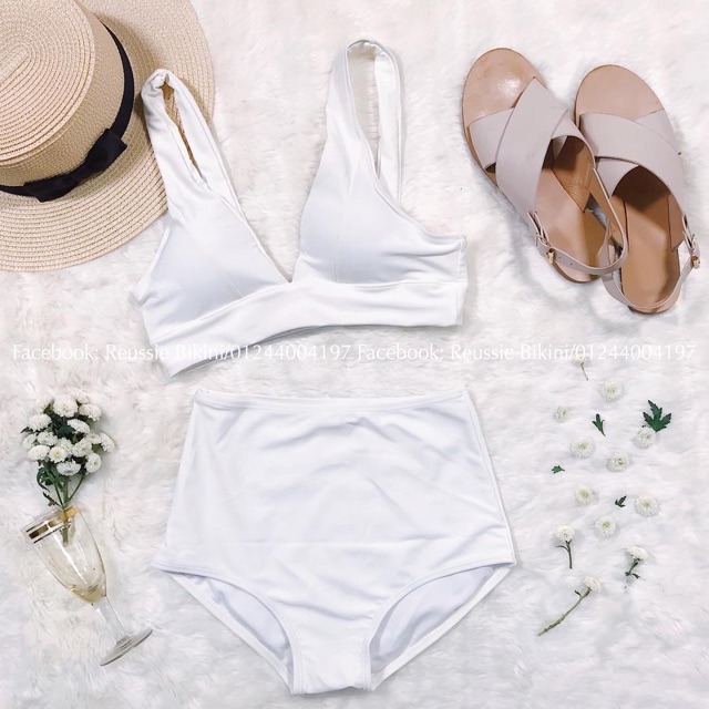 𝑹𝑬𝑼𝑺𝑺𝑰𝑬 𝑩𝑰𝑲𝑰𝑵𝑰 Đồ bơi hai mảnh cạp cao khoét ngực đen phong cách Hàn Quốc #rsbkn029 | BigBuy360 - bigbuy360.vn