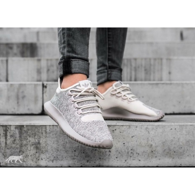 Giày Tubular
