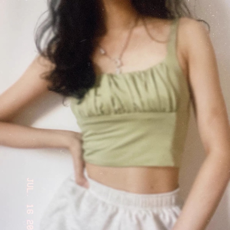 Áo hai dây Ruched Cropped Camisole - YESSTYLE