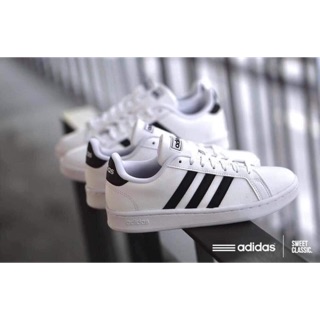 Giày nữ adidas